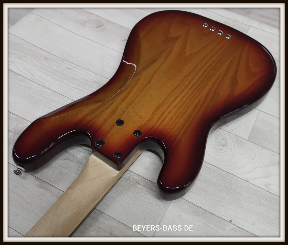 Lakland Skyline 44-64 Deluxe Flamed Maple, Honey Burst Gloss